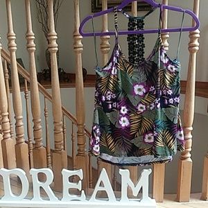 Floral Print sleevless top